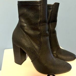 Aldo Aurella black snakeskin booties